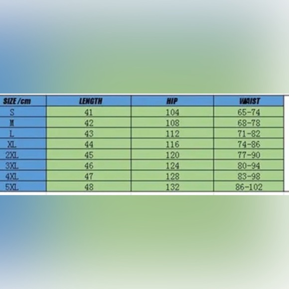 New Women’s High Waisted Belted Faux Button Shorts Sz S - Picture 4 of 6